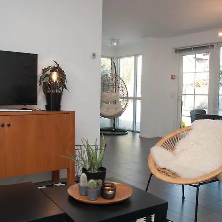 Bed & Beach 023 Bungalow Апартаменты Зандфорт
